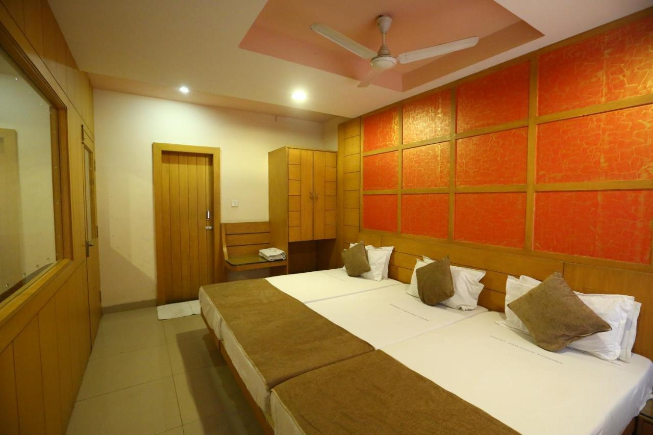 Hotel Paradise Indore Exterior photo